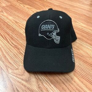 Vintage New York Giants Men’s Hat Twins Enterprises Black NFL Strapback